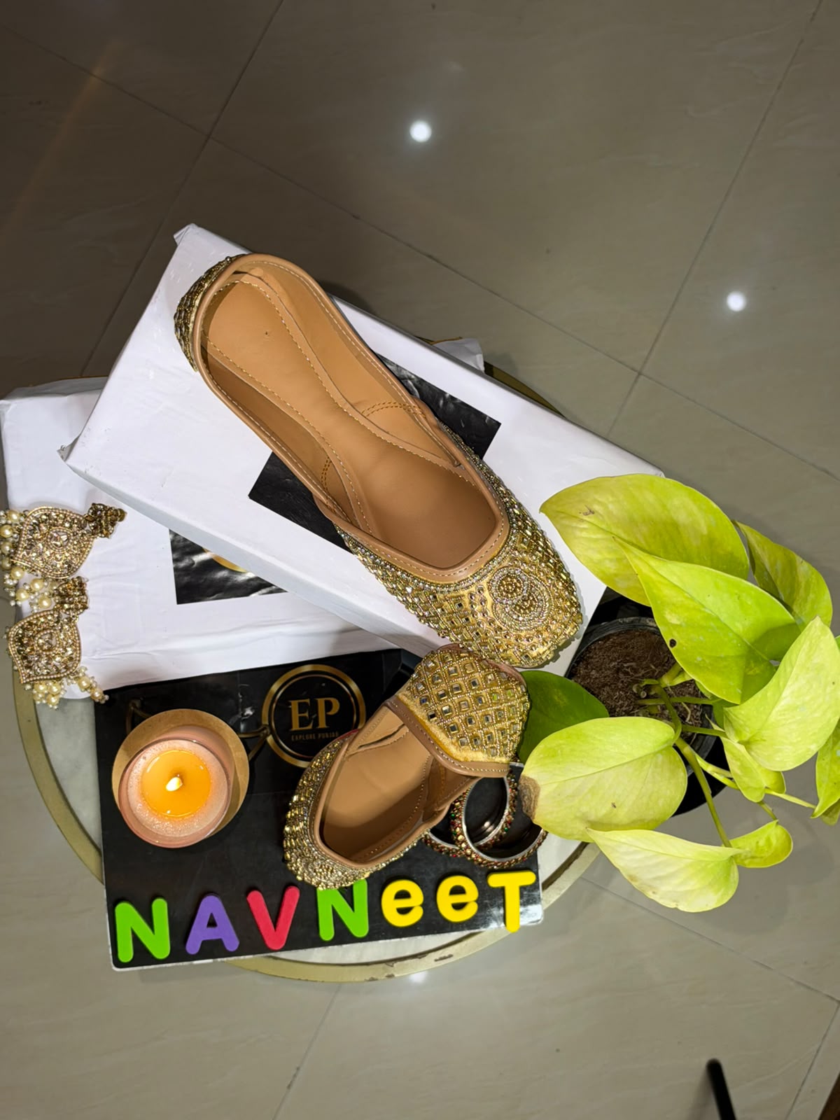 Regal Noor Jutti