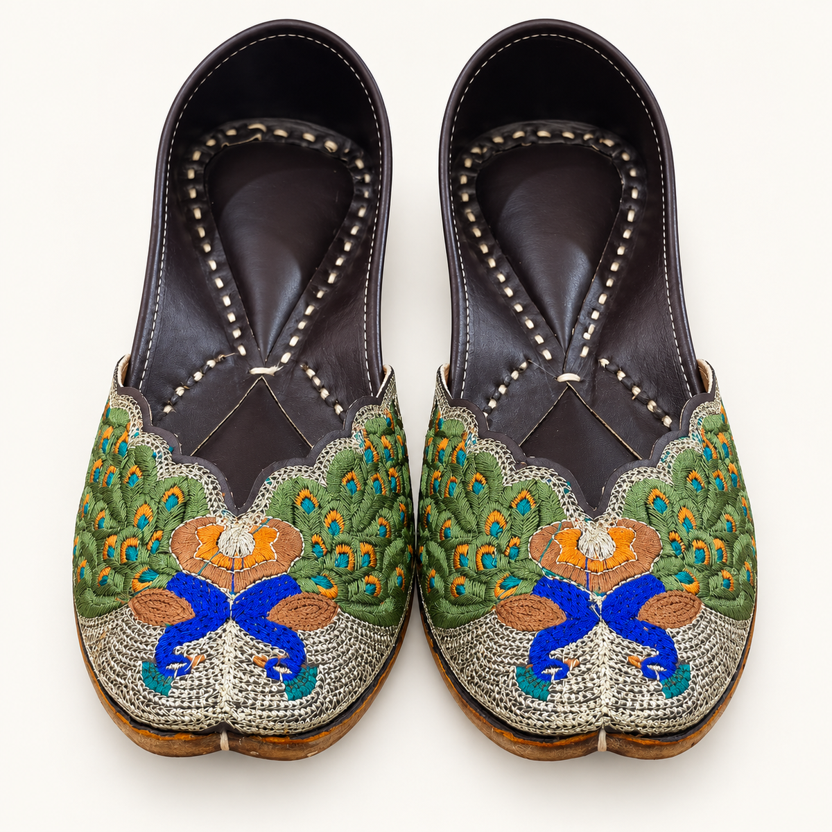 Morni Mehfil Jutti | Festive Punjabi Handcrafted Footwear